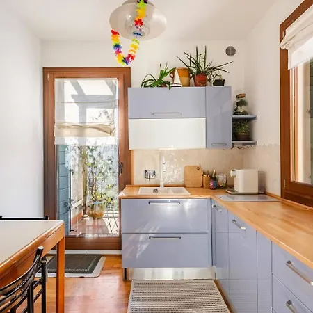 Franz House 아파트 *